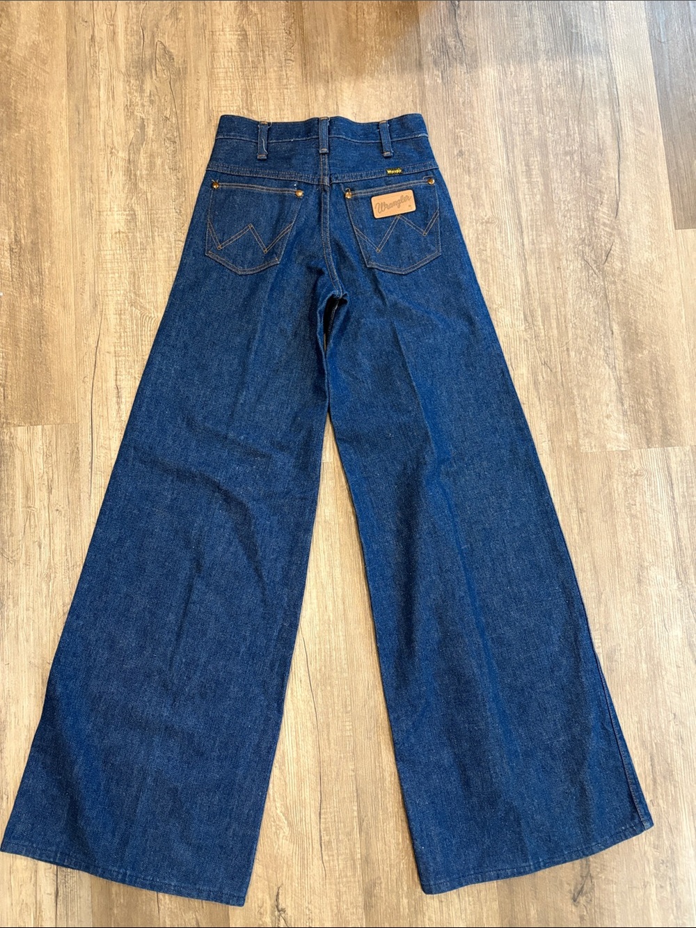Vintage Wrangler High-Rise Wide-Leg Jeans in Dark Blue